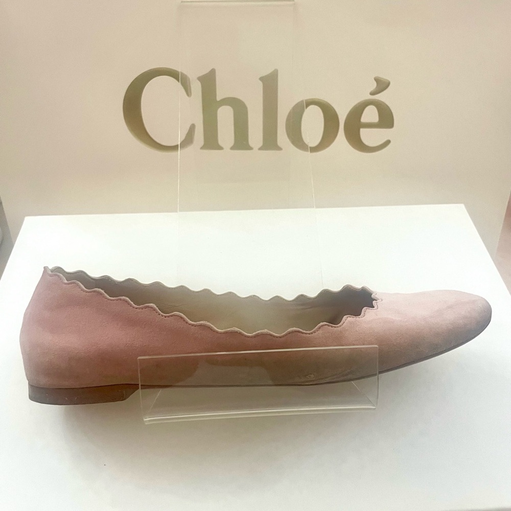 Chloe | Suede Scalloped Light Pink Suede Flats size 8 - Picture 3 of 6